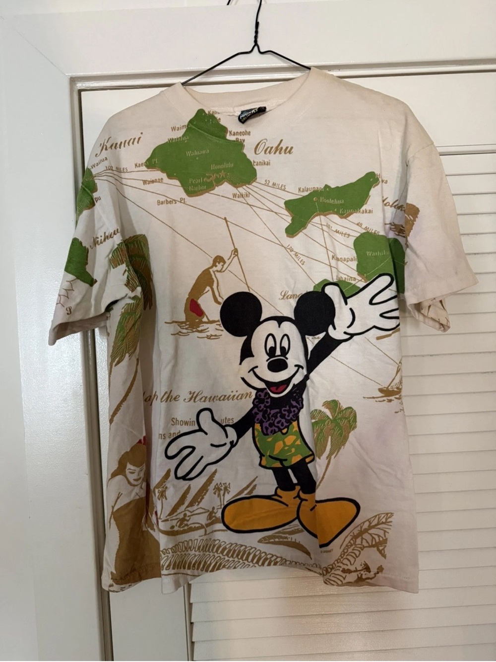 Mickey Unlimited Shirt Mens Medium Hawaii Islands AOP Vintage Disney Graphic Tee